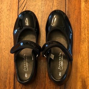Freestyle by Danskin tap shoes NWOT or box